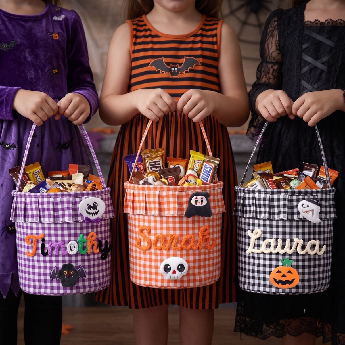 Halloween Basket Ruffle Personalized, Plaid Trick or Treat Bag with Custom Name, Halloween Candy Bucket for Kids, Halloween Basket Gift