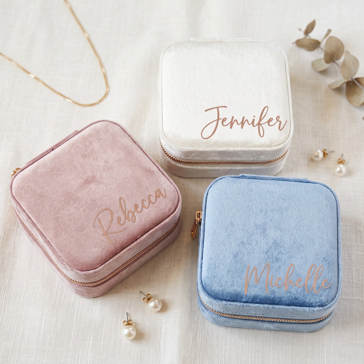 Personalized Bridesmaid Proposal Jewelry Box, Custom Travel Velvet Jewelry Case for Mom, Wedding Favors, Birthday Christmas Gift