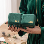 Personalized Bridesmaid Proposal Jewelry Box, Custom Travel Velvet Jewelry Case for Mom, Wedding Favors, Birthday Christmas Gift