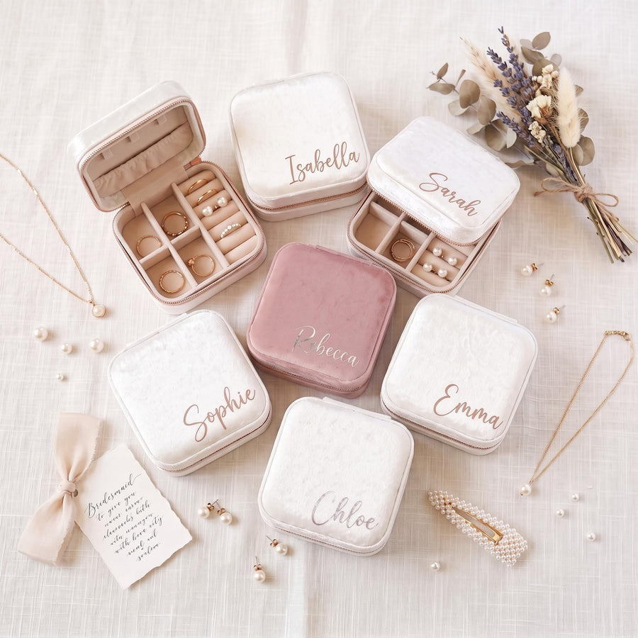 Personalized Bridesmaid Proposal Jewelry Box, Custom Travel Velvet Jewelry Case for Mom, Wedding Favors, Birthday Christmas Gift